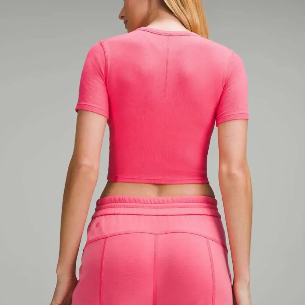 Lululemon Hold Tight Straight-Hem Cropped T-Shirt Glaze Pink Size 8 Crop Top Tee